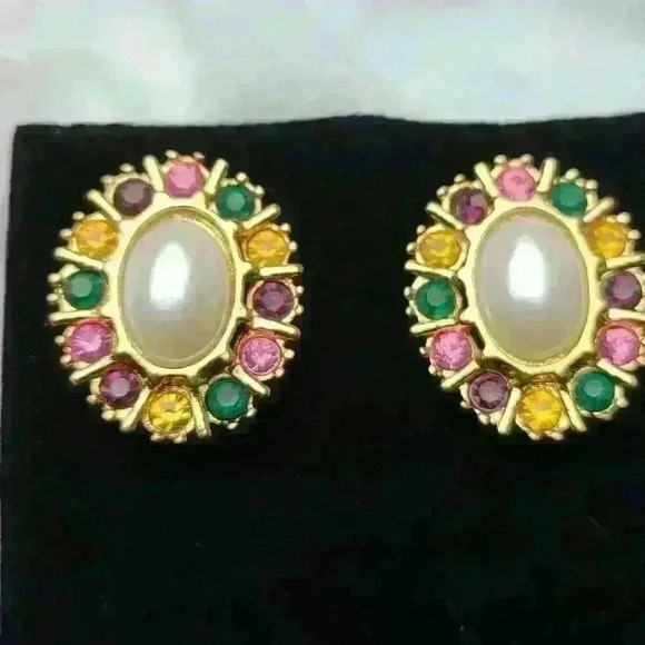 Avon multicolor buttons clip earrings gold tone fuax pearl Rhinestones - Picture 4 of 16